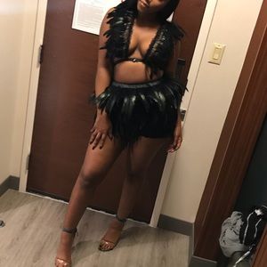 Feathered Two piece set